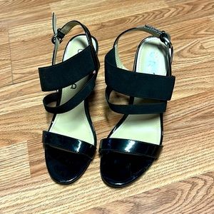 Unisa black high heel shoe